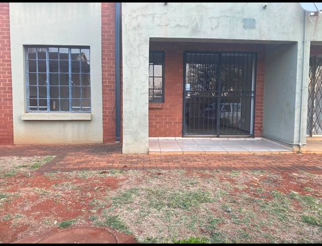 2 BEDROOM APARTMENT BLOCK FOR SALE IN THERESAPARK